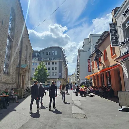 - Cozy Bedroom & Kitchen In The Heart Of The And Hauptbahnhof Apartmán Wuppertal