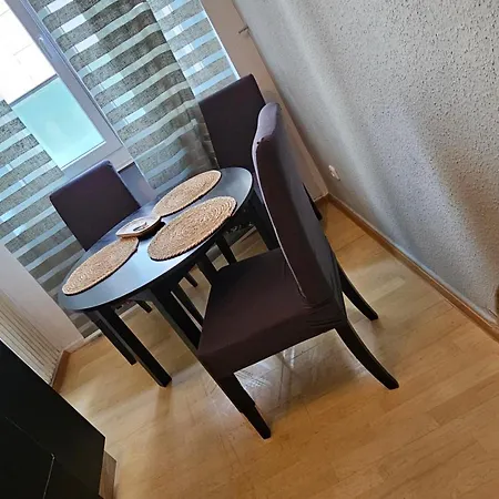 - Cozy Bedroom & Kitchen In The Heart Of The And Hauptbahnhof Apartment