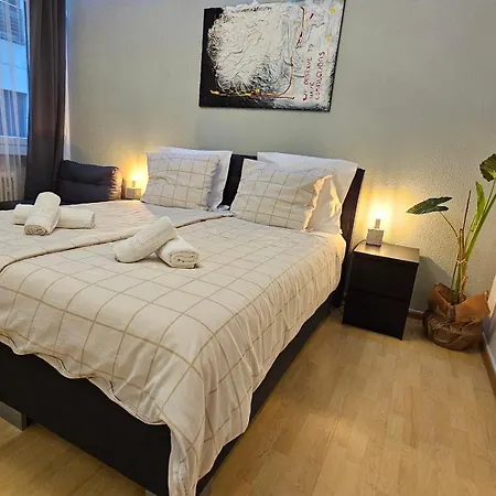Apartman - Cozy Bedroom & Kitchen In The Heart Of The And Hauptbahnhof Wuppertal