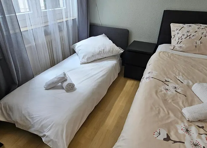 - Cozy Bedroom & Kitchen In The Heart Of The And Hauptbahnhof 公寓 伍珀塔尔